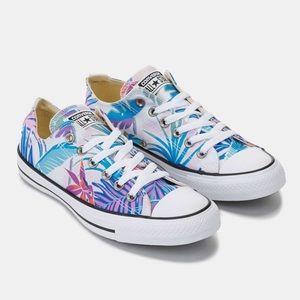 🌺Converse size 10🌴